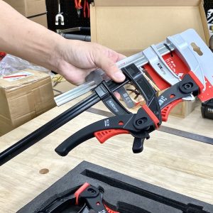 So sánh KLI-SET A - Bessey với cảo kẹp nhanh chữ F màu trắng