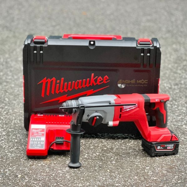 may_khoan_be_tong_milwaukee_26_821148f34c8246a1a6cb6af41f576aab_grande